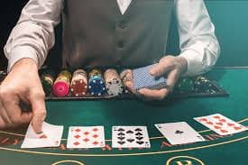 Layar riwayat transaksi royalebos menampilkan setoran, penarikan, dan riwayat permainan Mahjong Ways